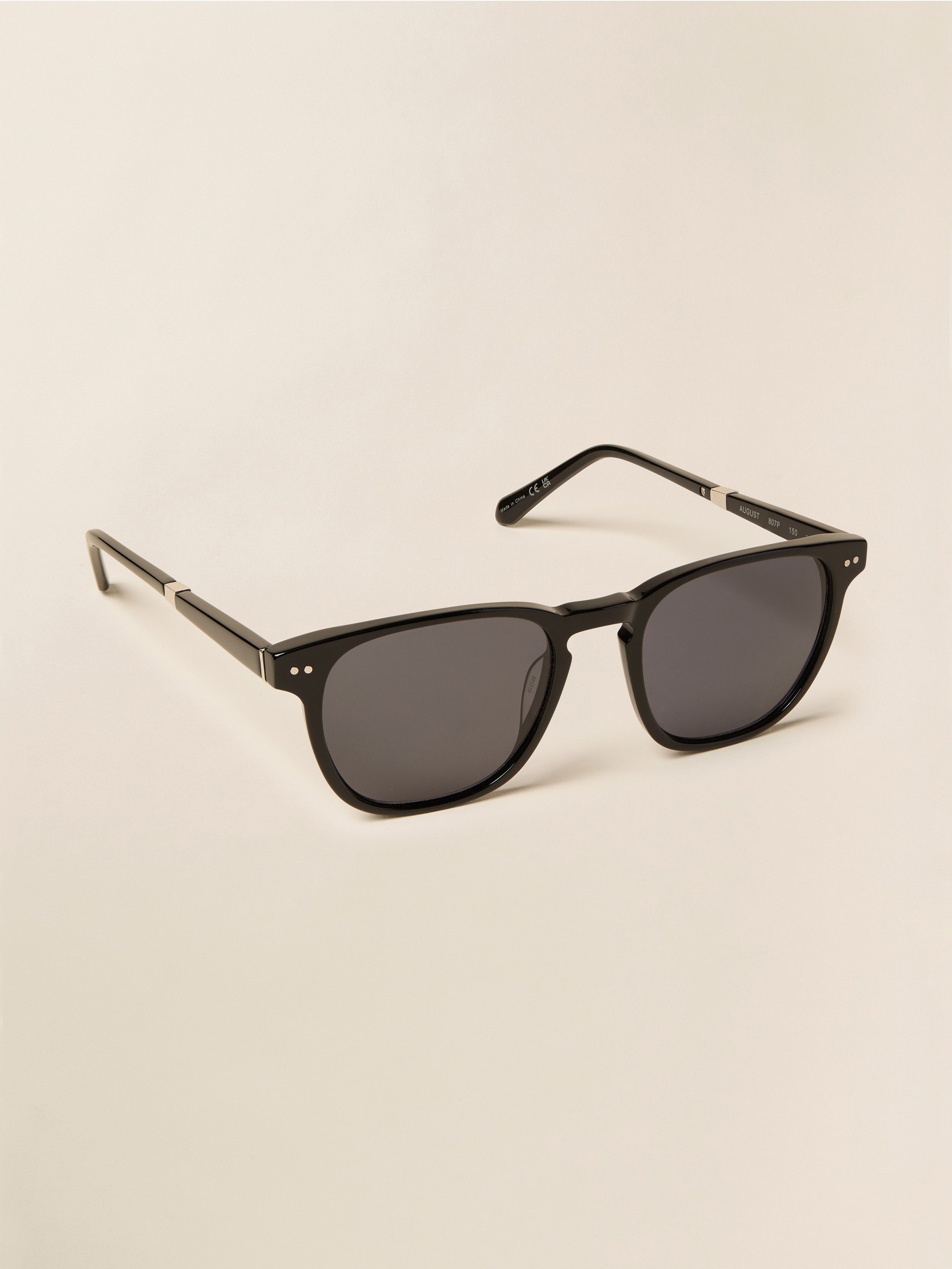 August Sunglasses - Black Solid Gray