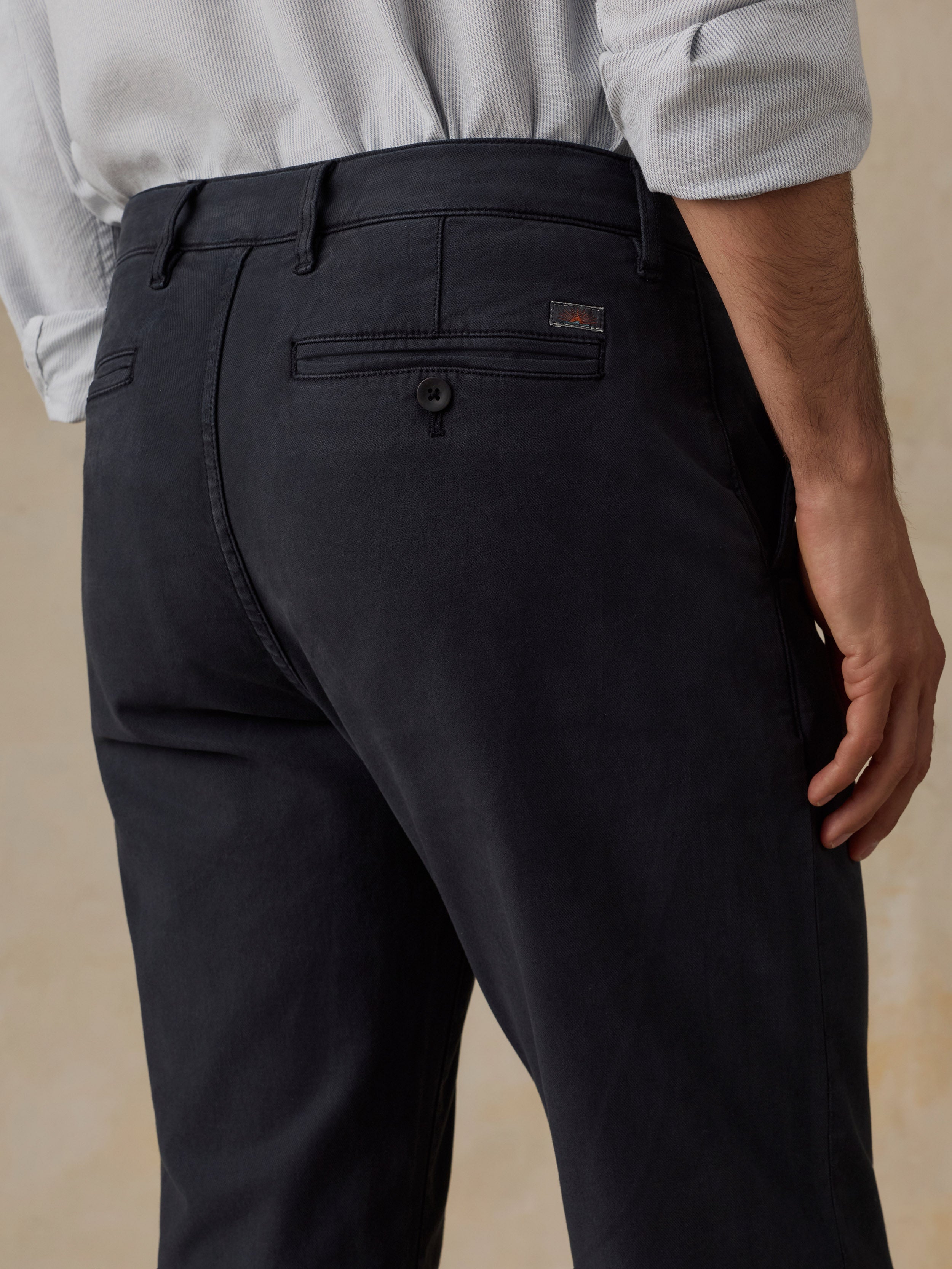 Coastline Chino - Ridge Black