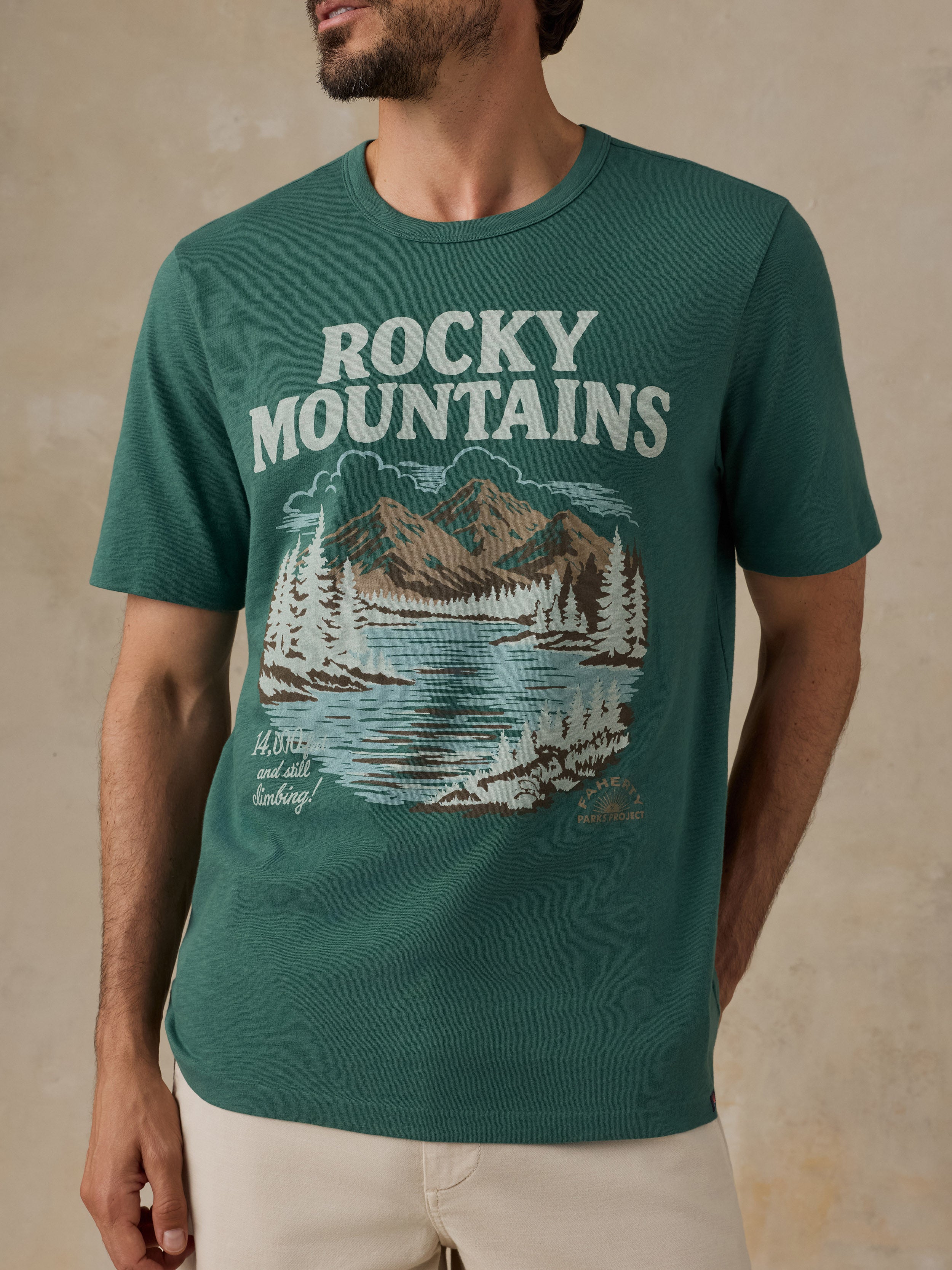 Faherty x Parks Project Rocky Mountains Short-Sleeve Sunwashed Regenerative Tee - Forest