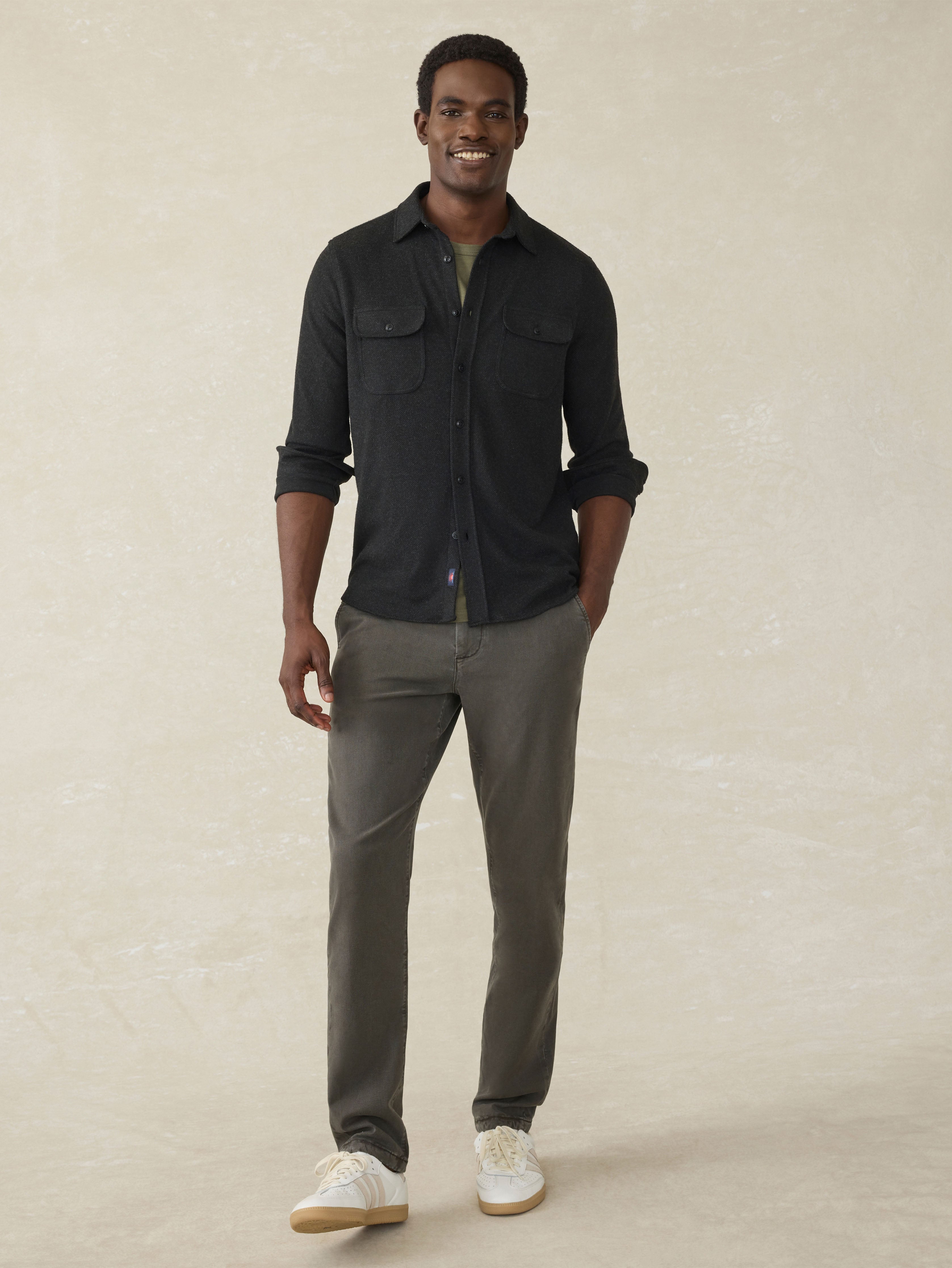 Coastline Chino - Faded Black