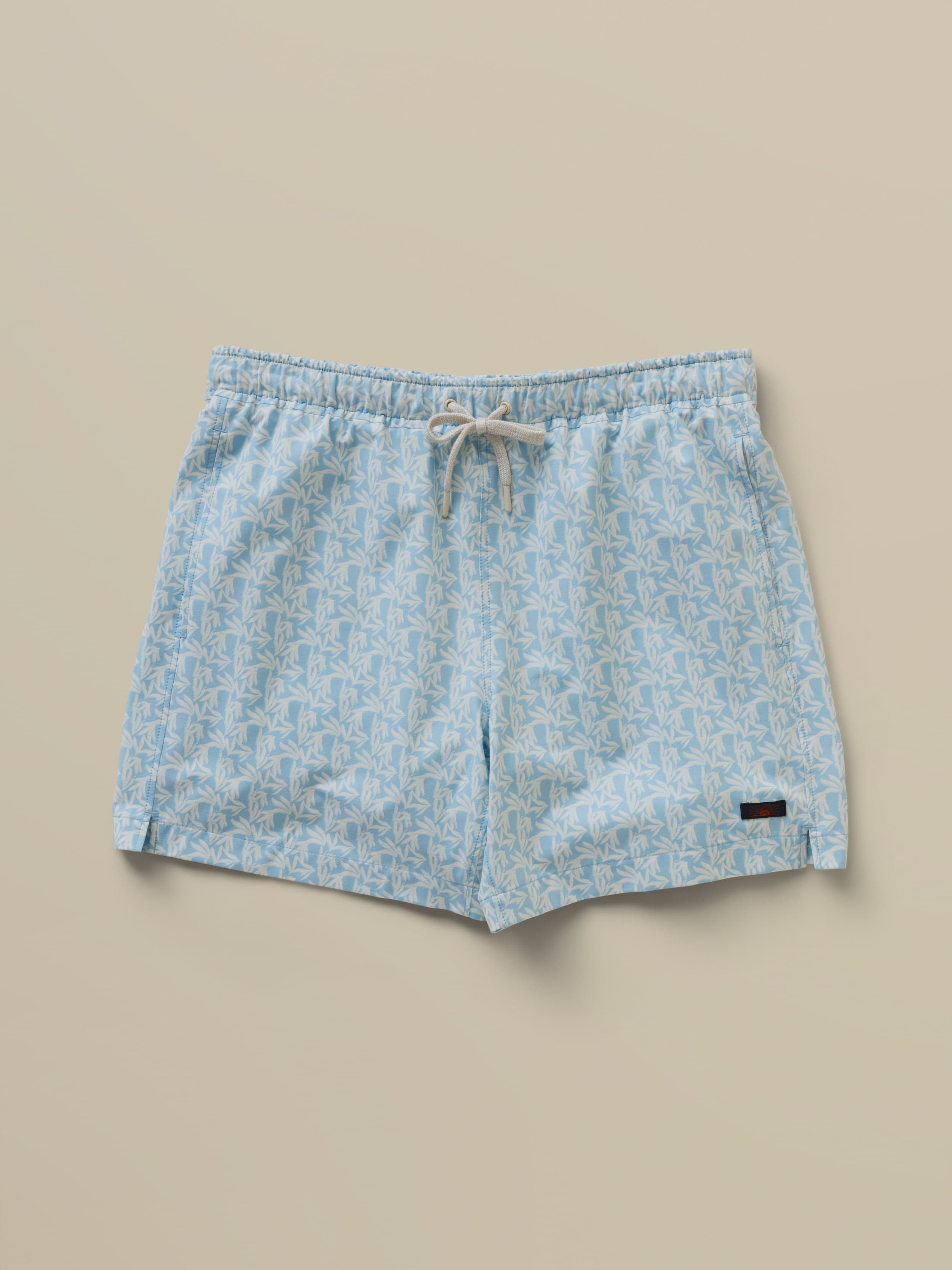 All Day™ Trunk (6") - Clear Sky Leaf