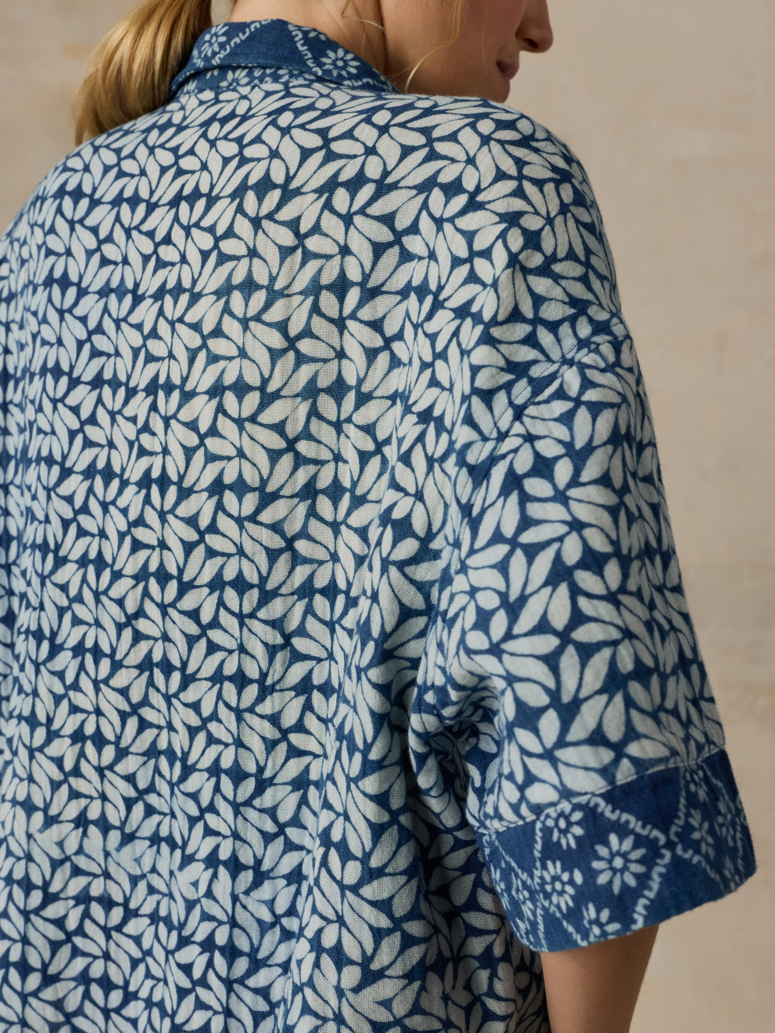 Dune Cotton Gauze Relaxed Camp Shirt - Indigo Blossom